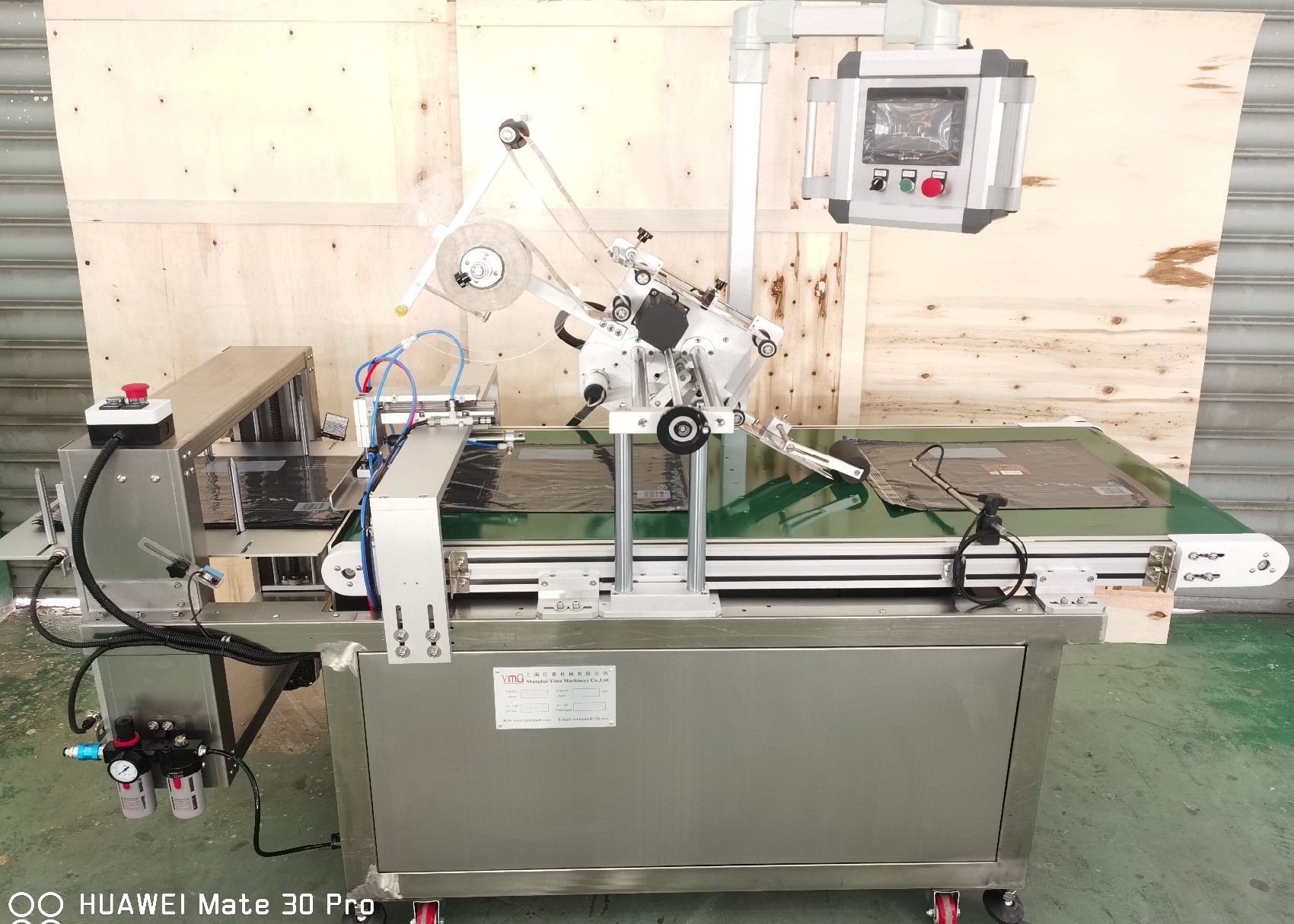 ODM PLC Automatic Box Carton Label Applicator 220V 400kg